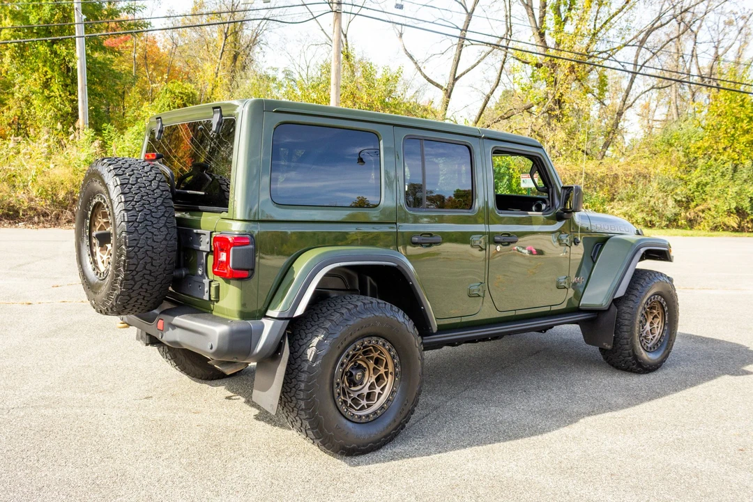 2022 Jeep JL Wrangler - Image 11 of 31