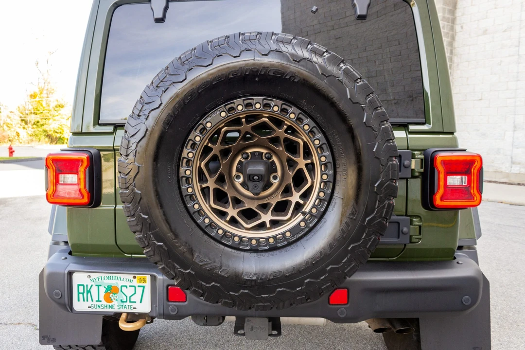 2022 Jeep JL Wrangler - Image 29 of 31