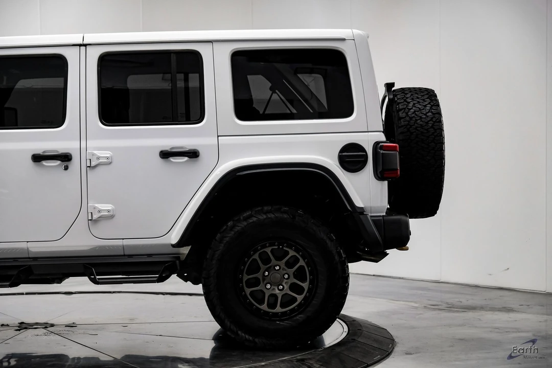 2022 Jeep JL Wrangler - Image 7 of 12