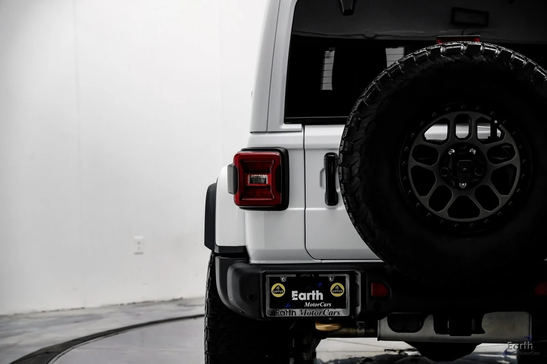 2022 Jeep JL Wrangler - Image 12 of 12