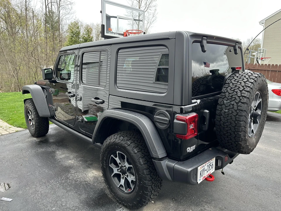 2022 Jeep JL Wrangler - Image 11 of 31