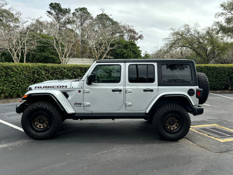 2022 Jeep JL Wrangler - Image 9 of 31