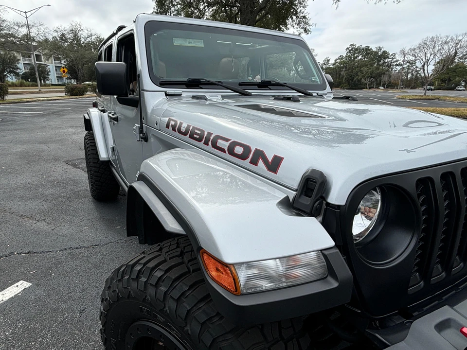2022 Jeep JL Wrangler - Image 15 of 31