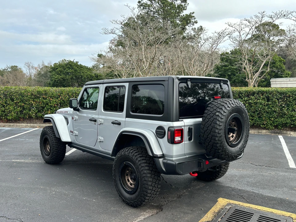 2022 Jeep JL Wrangler - Image 11 of 31