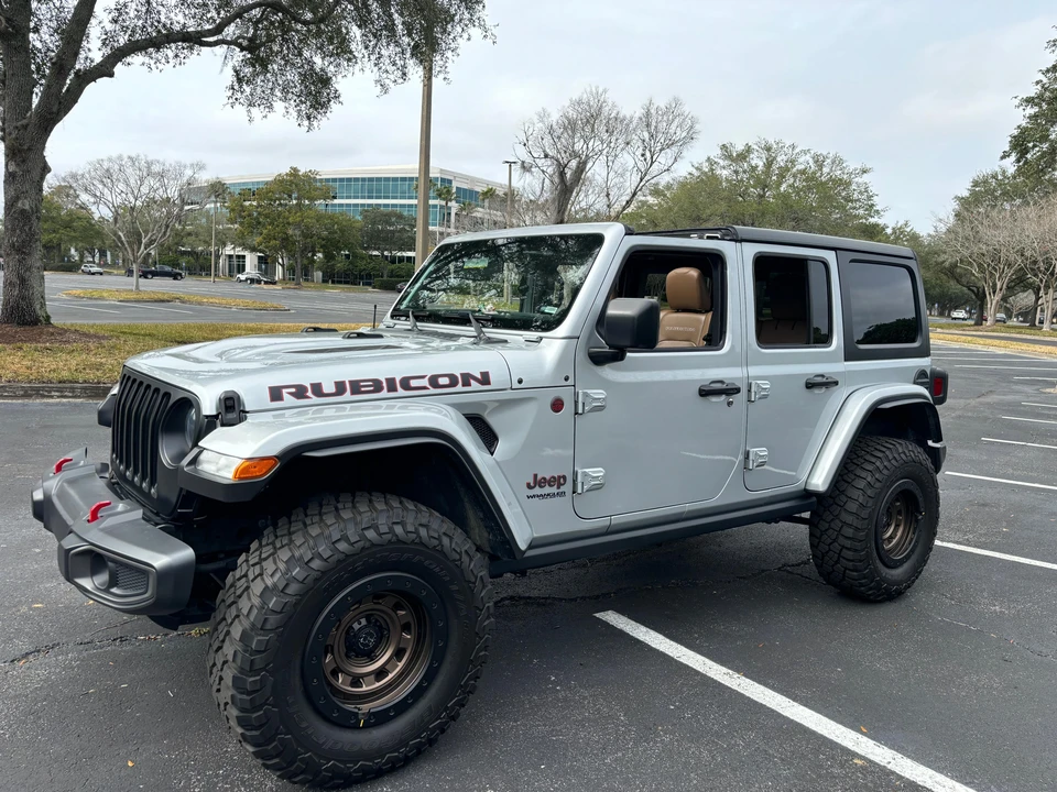 2022 Jeep JL Wrangler - Image 8 of 31