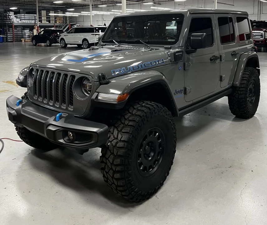 2022 Jeep JL Wrangler - Image 2 of 4