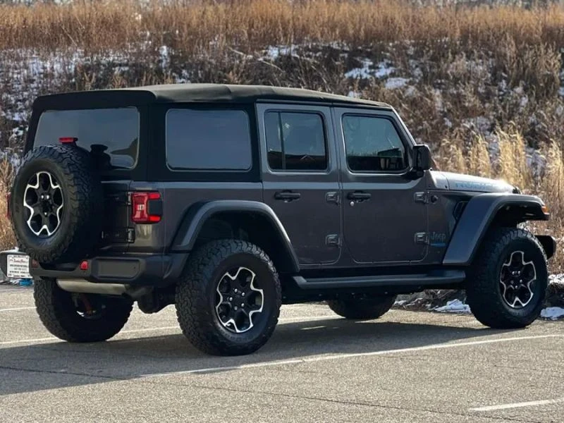 2022 Jeep JL Wrangler - Image 11 of 12