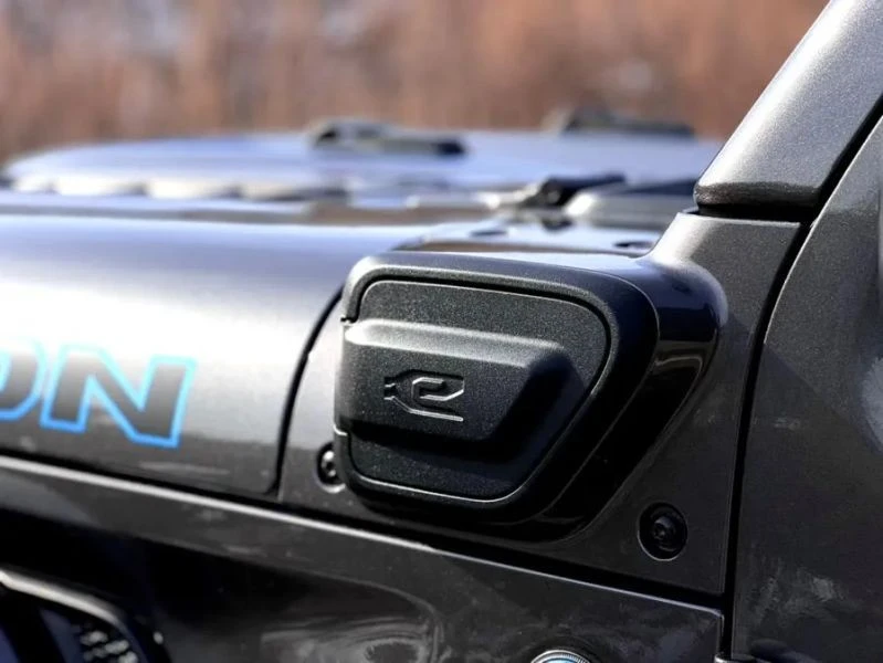 2022 Jeep JL Wrangler - Image 8 of 12