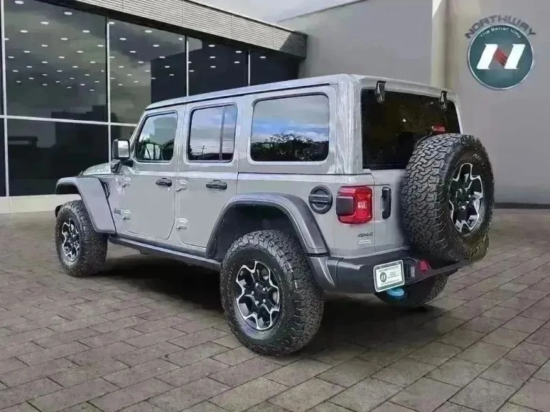 2022 Jeep JL Wrangler - Image 3 of 12