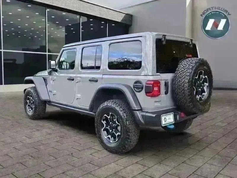2022 Jeep JL Wrangler - Image 3 of 12