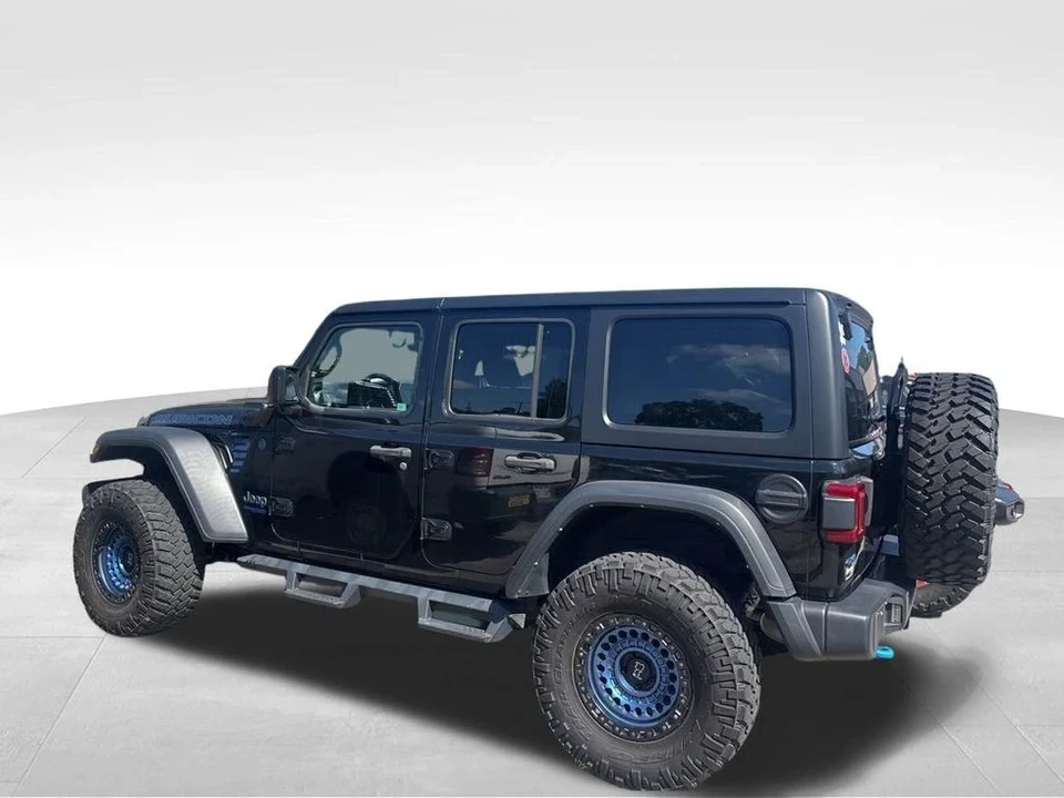 2022 Jeep JL Wrangler - Image 2 of 12