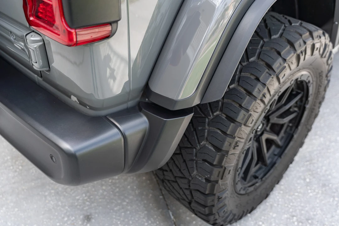 2022 Jeep JL Wrangler - Image 29 of 31