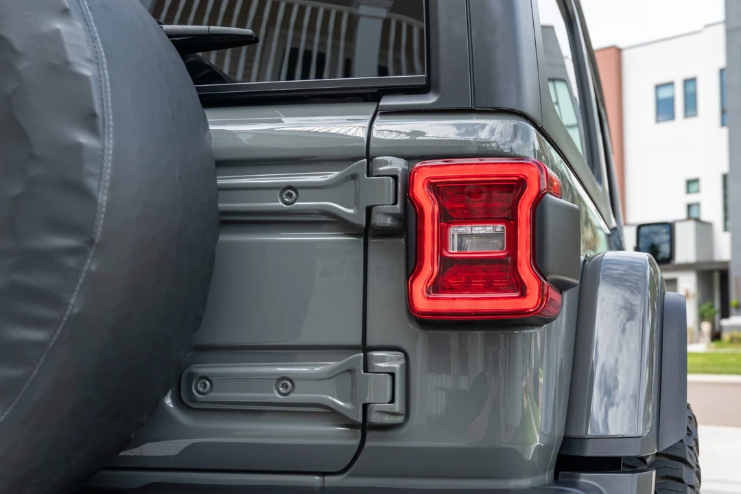 2022 Jeep JL Wrangler - Image 12 of 31