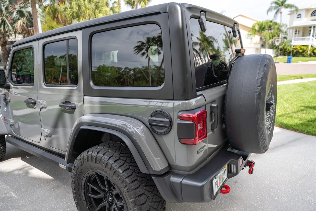 2022 Jeep JL Wrangler - Image 14 of 31