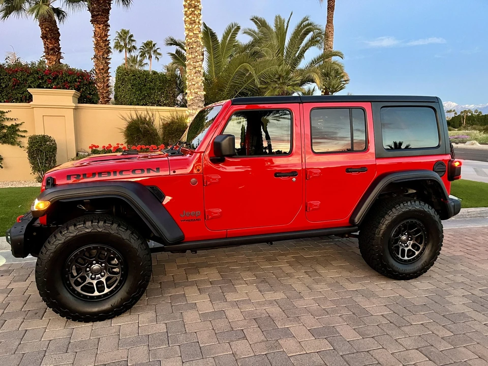 2022 Jeep JL Wrangler - Image 9 of 31