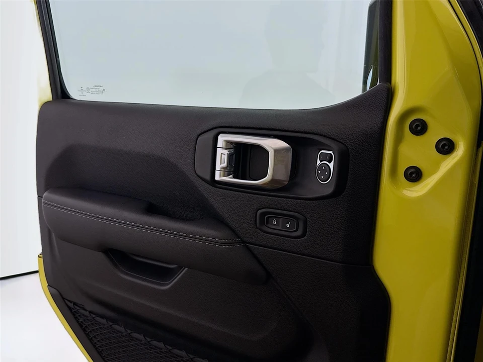 2022 Jeep JL Wrangler - Image 7 of 14