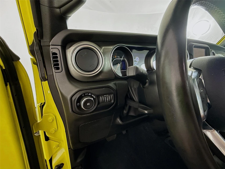 2022 Jeep JL Wrangler - Image 8 of 14