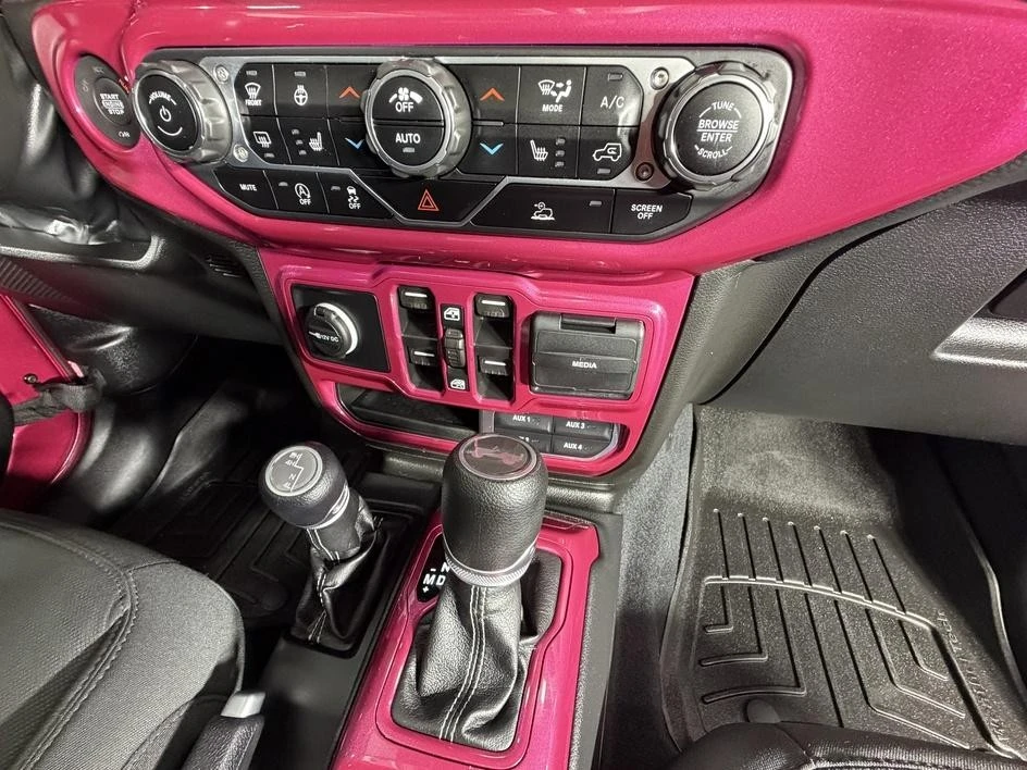 2022 Jeep JL Wrangler - Image 28 of 31