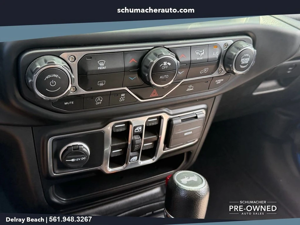 2022 Jeep JL Wrangler - Image 18 of 23
