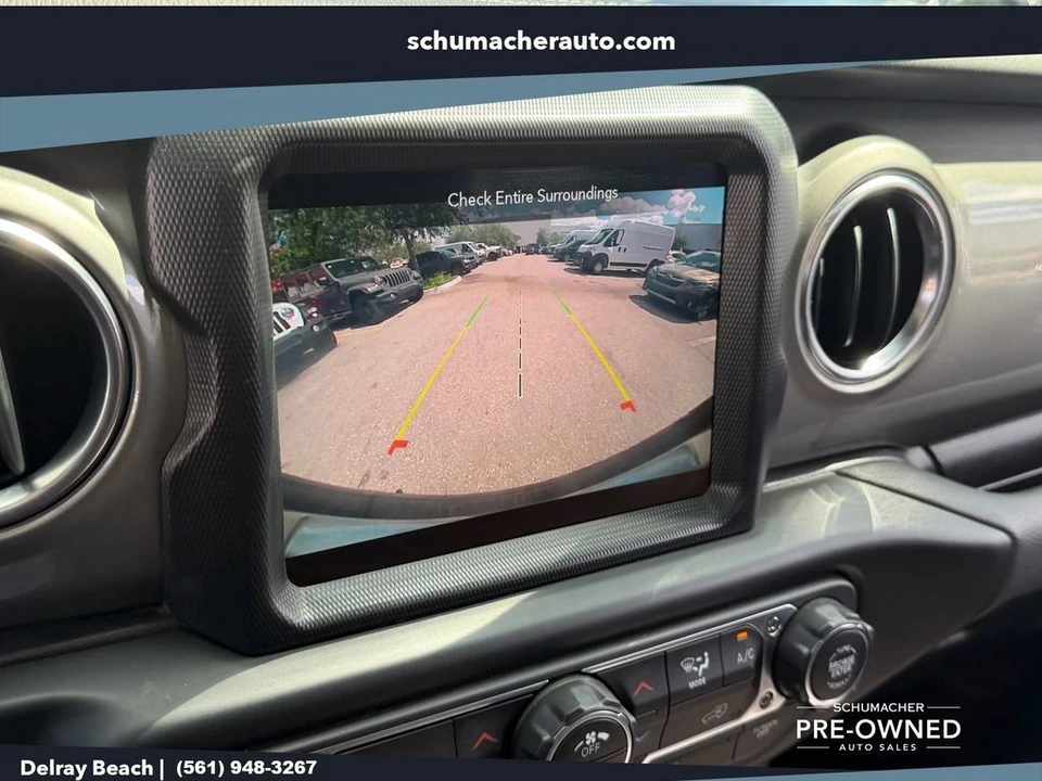 2022 Jeep JL Wrangler - Image 17 of 23