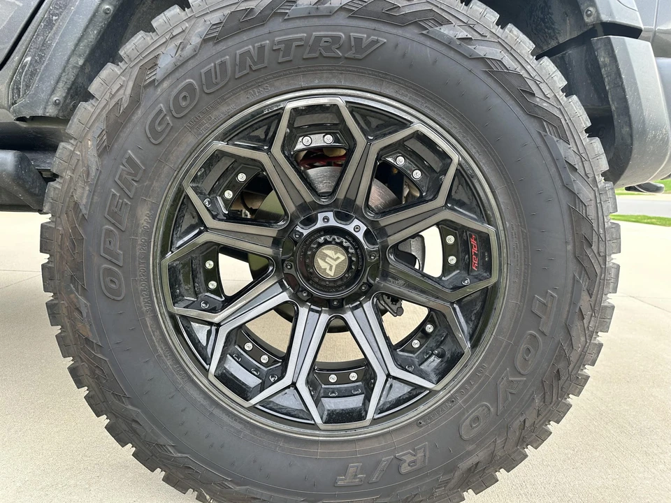 2022 Jeep JL Wrangler - Image 22 of 31