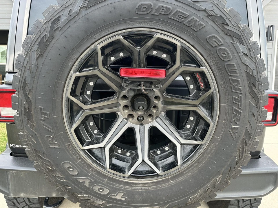 2022 Jeep JL Wrangler - Image 25 of 31