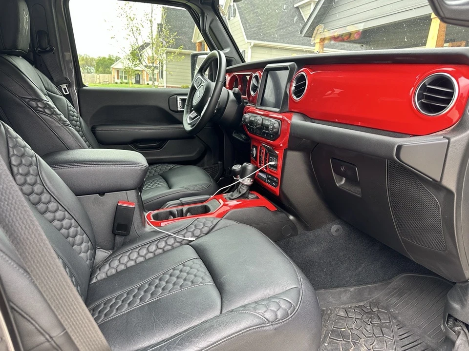 2022 Jeep JL Wrangler - Image 30 of 31