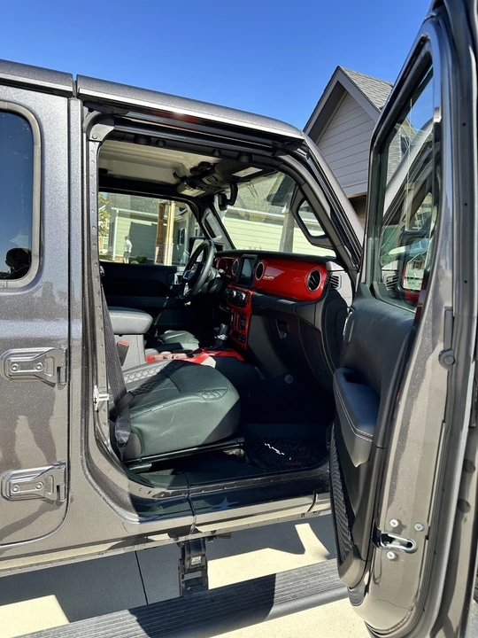 2022 Jeep JL Wrangler - Image 29 of 31