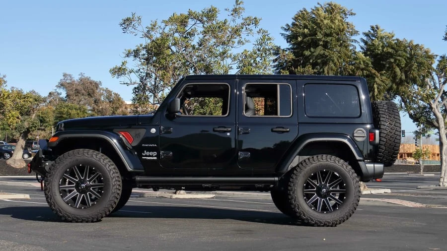 2022 Jeep JL Wrangler - Image 2 of 18