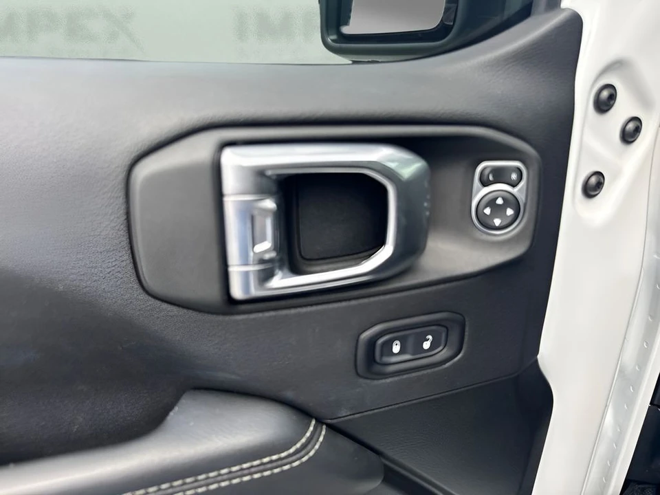 2022 Jeep JL Wrangler - Image 25 of 31