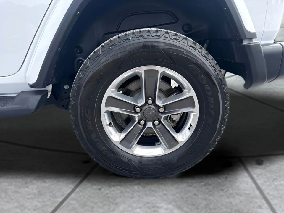2022 Jeep JL Wrangler - Image 30 of 31