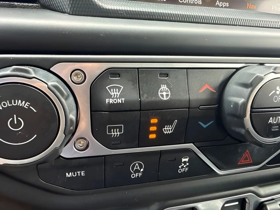 2022 Jeep JL Wrangler - Image 19 of 31