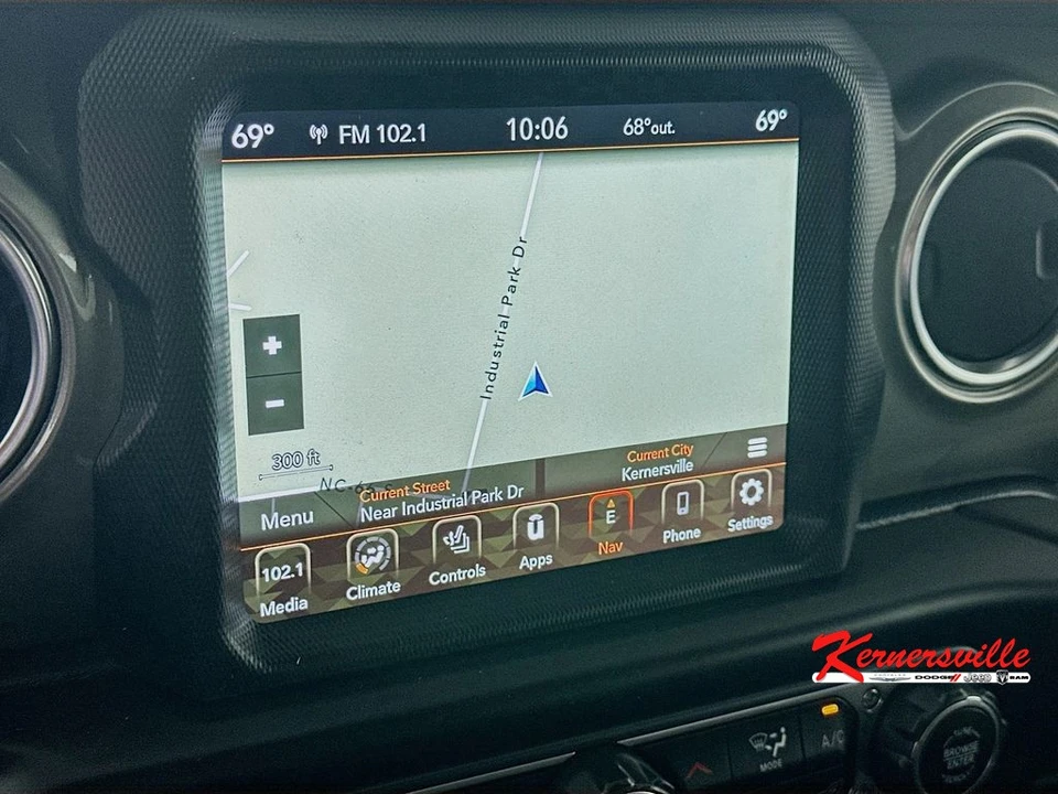 2022 Jeep JL Wrangler - Image 19 of 21