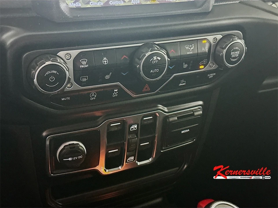 2022 Jeep JL Wrangler - Image 18 of 21