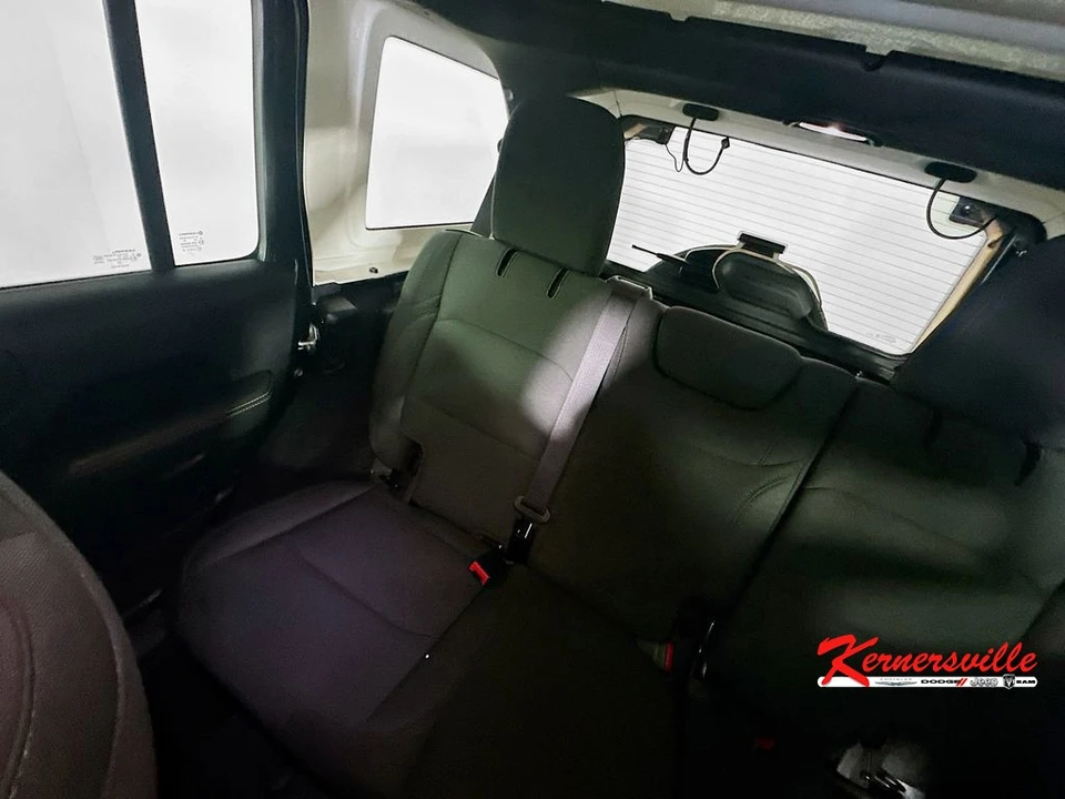 2022 Jeep JL Wrangler - Image 12 of 21