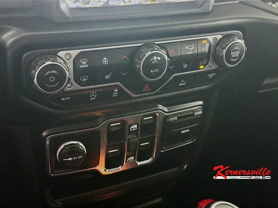 2022 Jeep JL Wrangler - Image 18 of 21