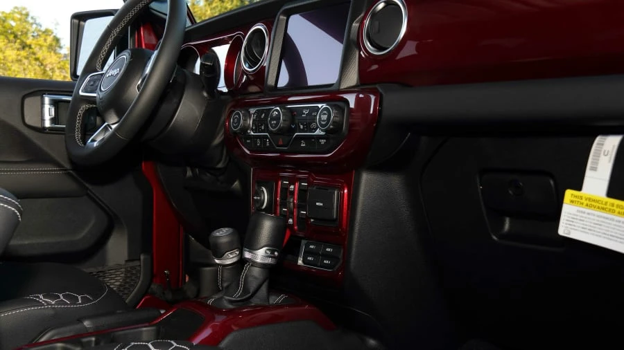 2022 Jeep JL Wrangler - Image 26 of 29