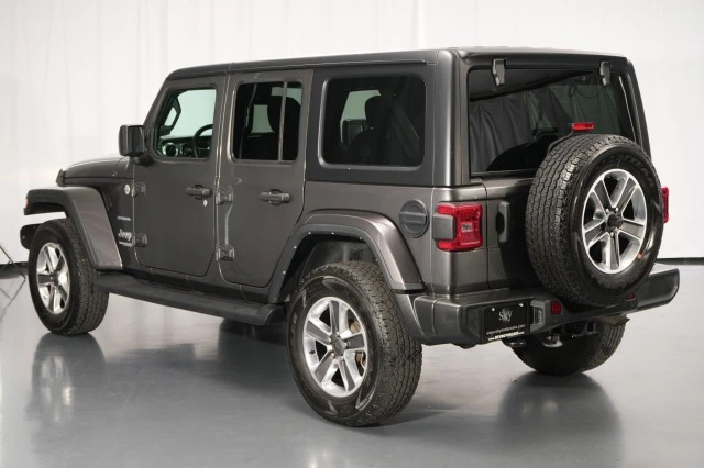 2022 Jeep JL Wrangler - Image 16 of 31