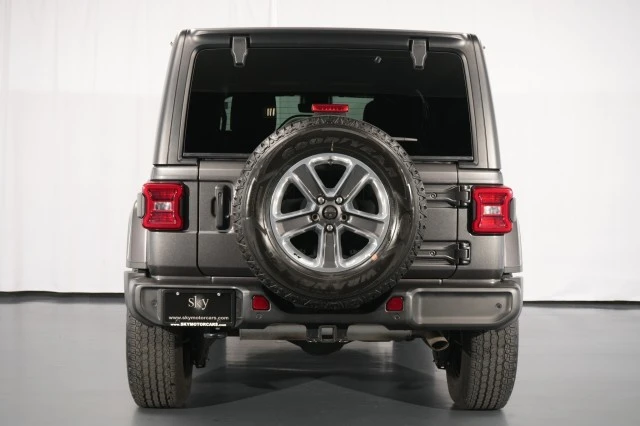 2022 Jeep JL Wrangler - Image 14 of 31