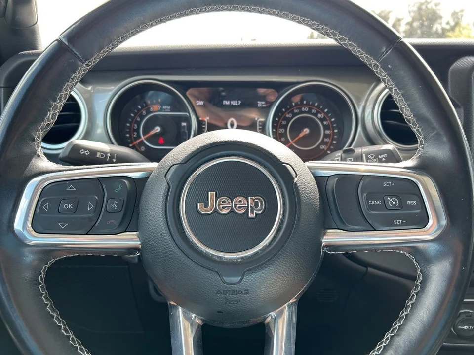 2022 Jeep JL Wrangler - Image 15 of 21