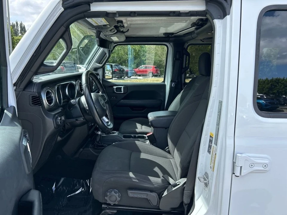 2022 Jeep JL Wrangler - Image 9 of 12