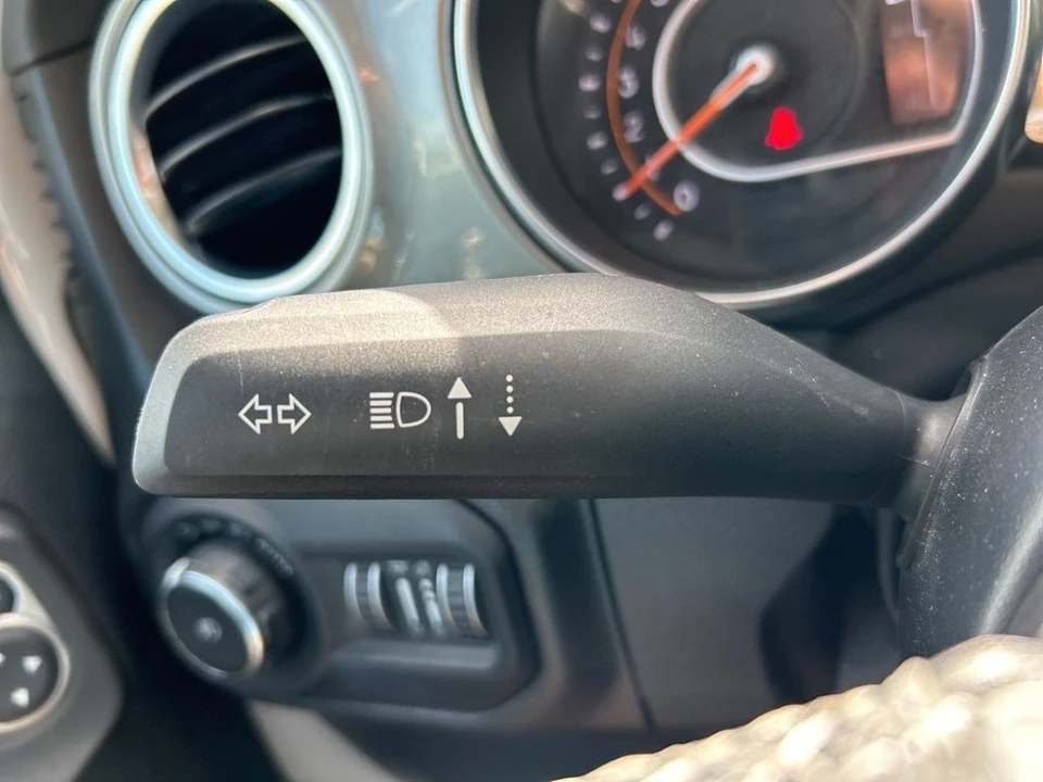 2022 Jeep JL Wrangler - Image 20 of 21