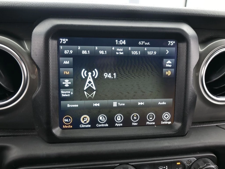 2022 Jeep JL Wrangler - Image 20 of 21