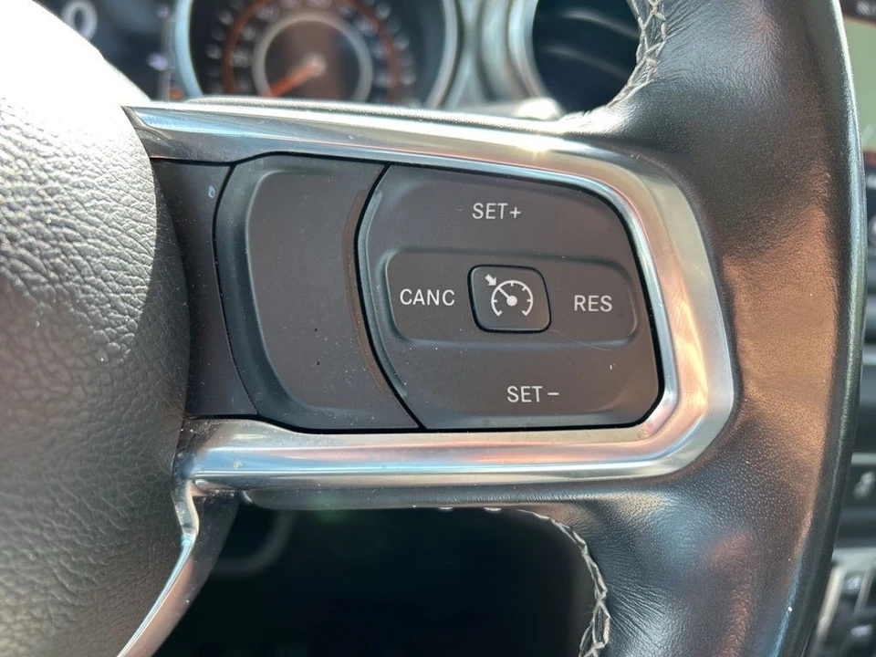 2022 Jeep JL Wrangler - Image 19 of 21