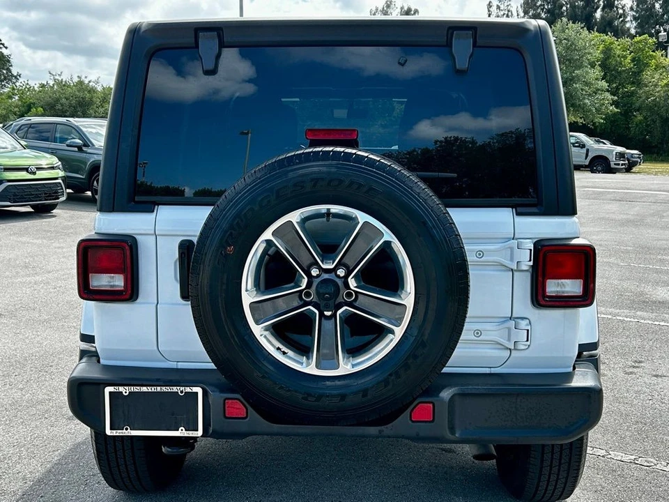 2022 Jeep JL Wrangler - Image 5 of 21