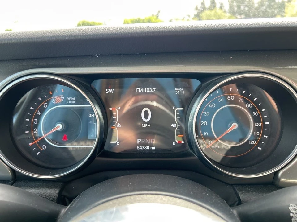 2022 Jeep JL Wrangler - Image 16 of 21