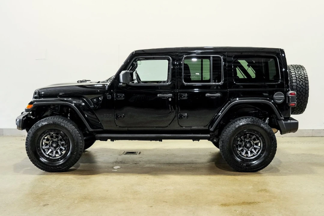 2022 Jeep JL Wrangler - Image 8 of 12