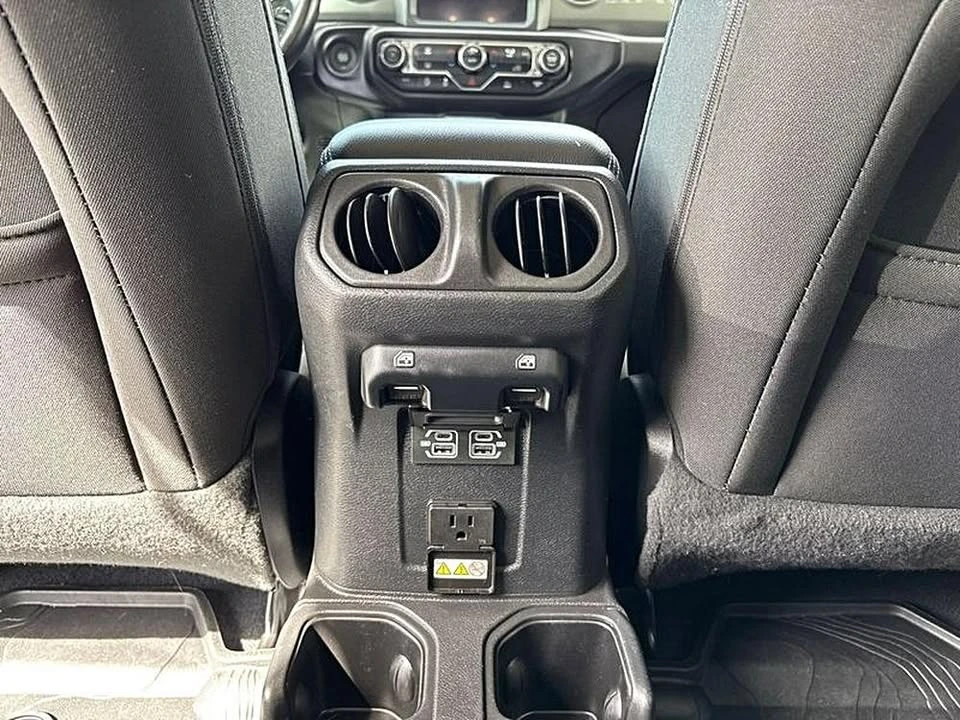 2022 Jeep JL Wrangler - Image 19 of 19