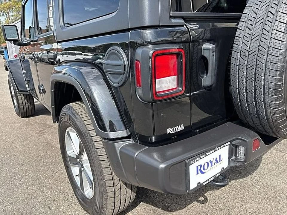 2022 Jeep JL Wrangler - Image 10 of 19