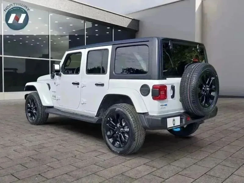 2022 Jeep JL Wrangler - Image 3 of 12